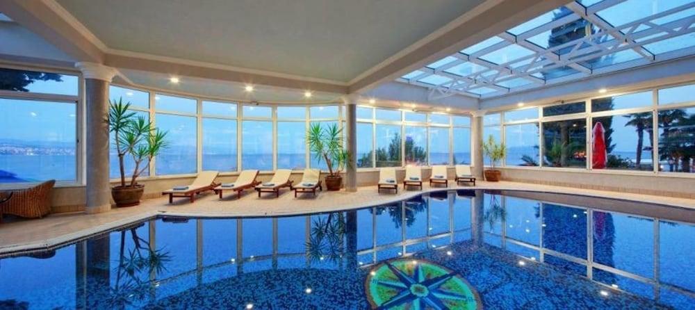 Hotel Savoy 4*