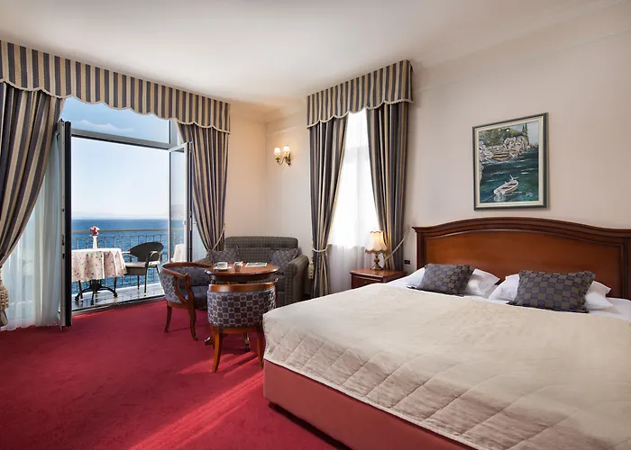 Hotel Savoy