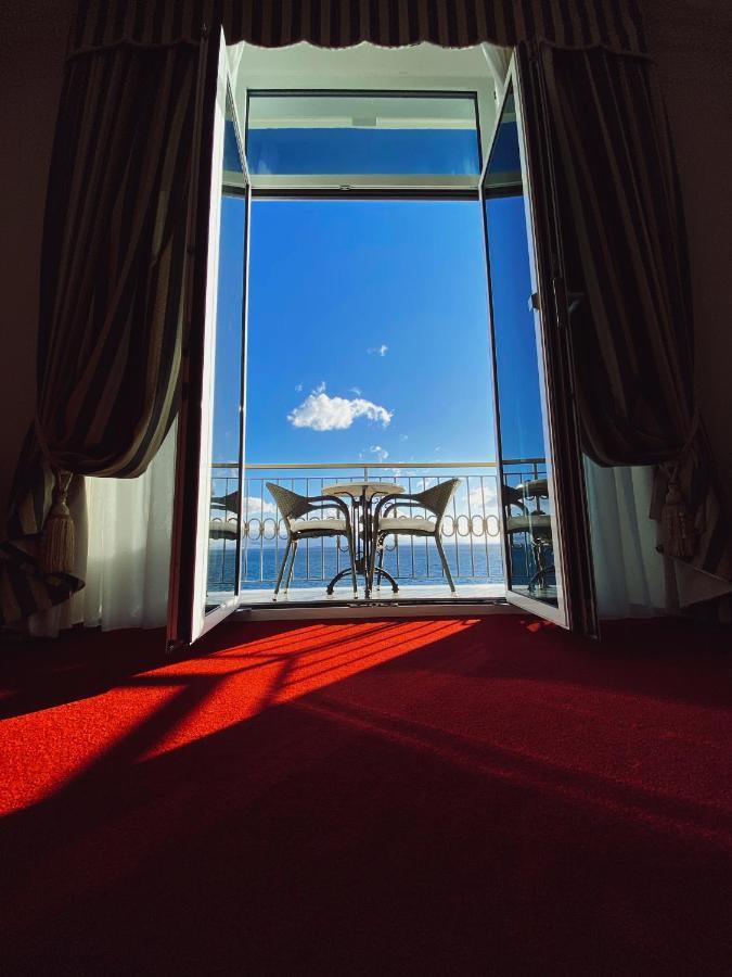 Hotel Savoy
