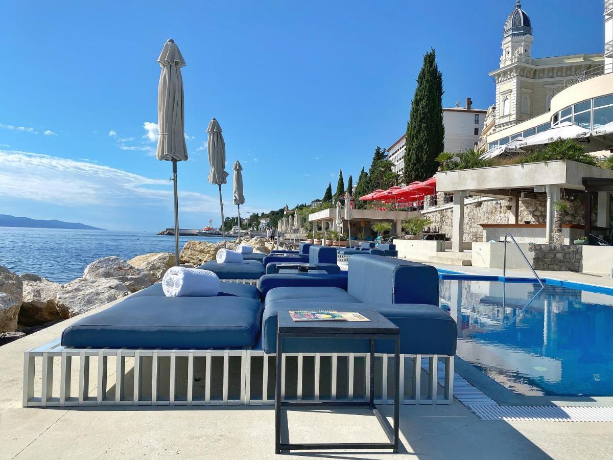 Hotel Savoy